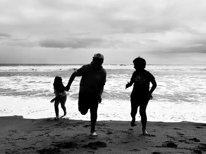 Famiglia che cammina